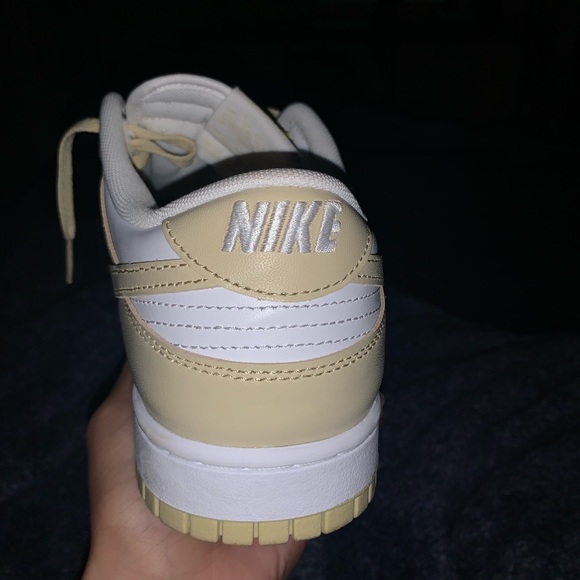 Nike dunks size 10/5 men’s barely worn no crease like new - Picture 4 of 6